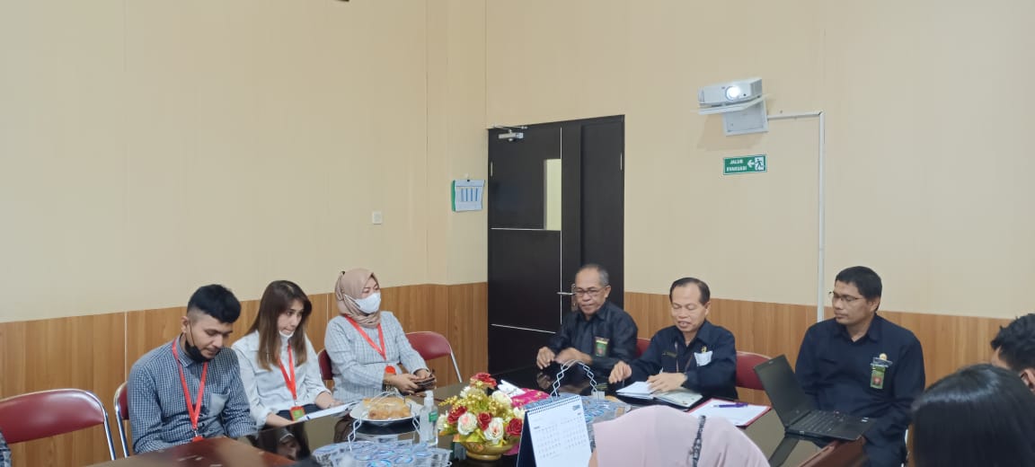 gambar 1. Para Pimpinan dengan Advokat